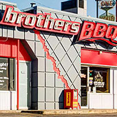 Brothers BBQ at Monaco & Leetsdale